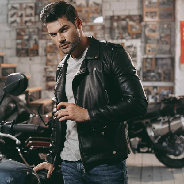 LEATHER JACKET STYLE: MASTERING LEATHER JACKET OUTFITS FOR MEN